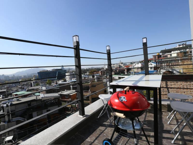 Philstay Itaewon Seoul Bagian luar foto